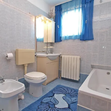 Apartment Fuer 3 Personen Ca 40 Qm In Rovinj, Istrien Istrische Riviera *